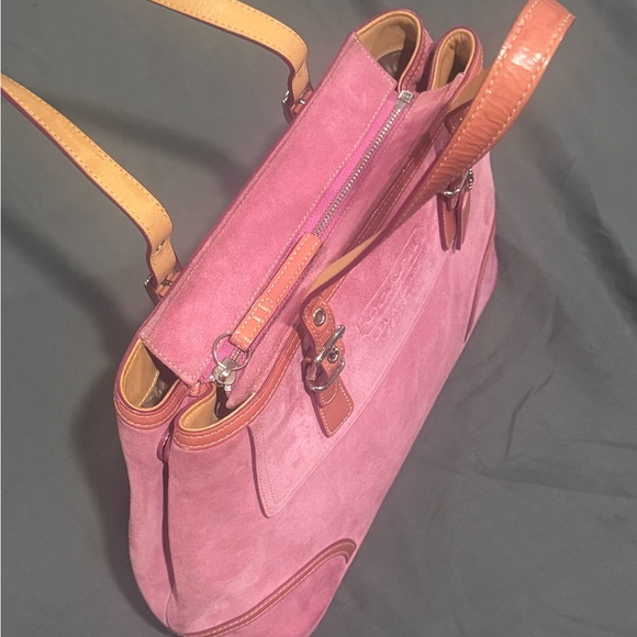 Coach Hamptons Pink Suede Carryall Bag - Picture 5 of 11